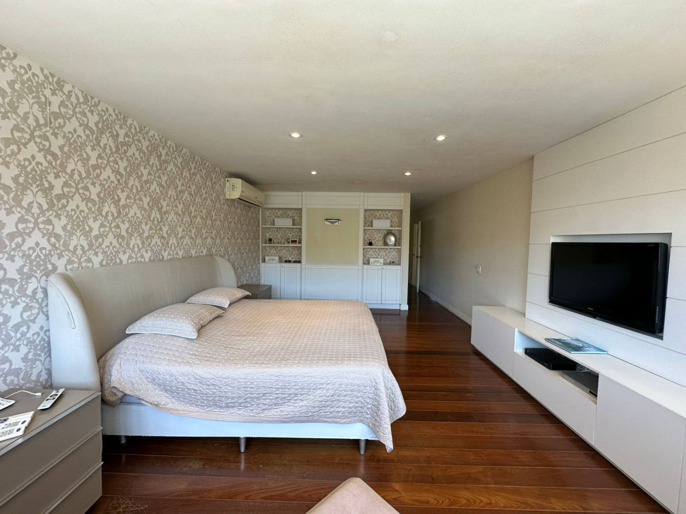Квартира, 12056 м², 1 069 032$ — FAKTOR